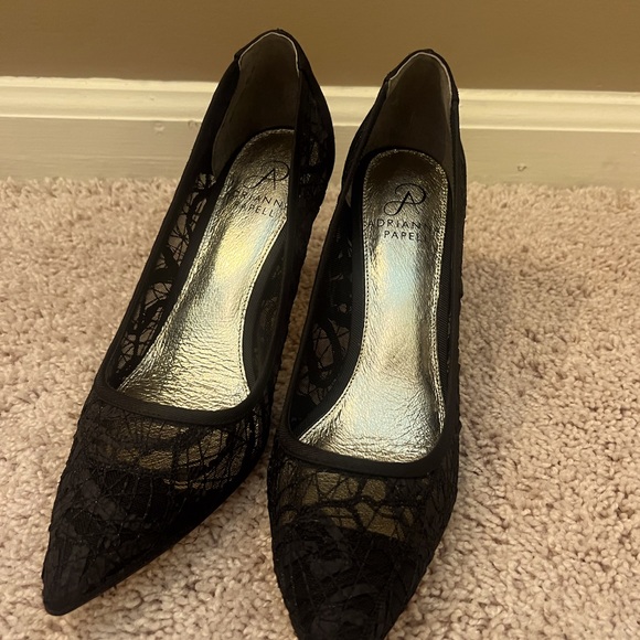 Escarpins Adrianna Papell Hallie - Noir Dentelle Attalie - Taille 7.5 M - Neuf En Boîte